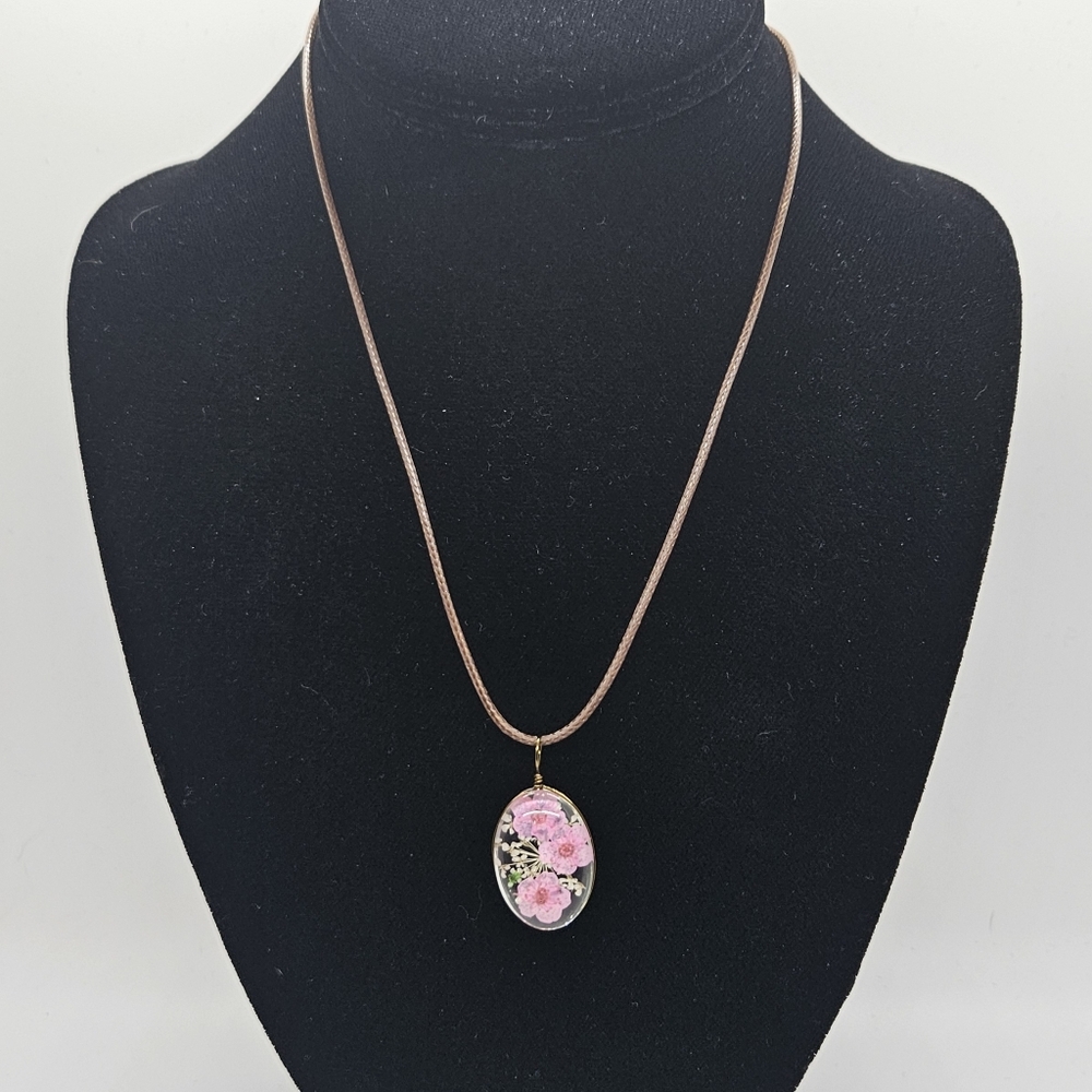 Necklace Pink Floral Acrylic Pendant Necklace Dried Flowers - Picture 11 of 15